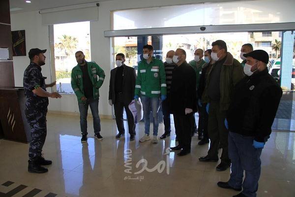 الخدمات الطبية التابعة لحماس بغزة تنظم جولة للنقاط الطبية المتقدمة لمراكز الحجر الصحي
