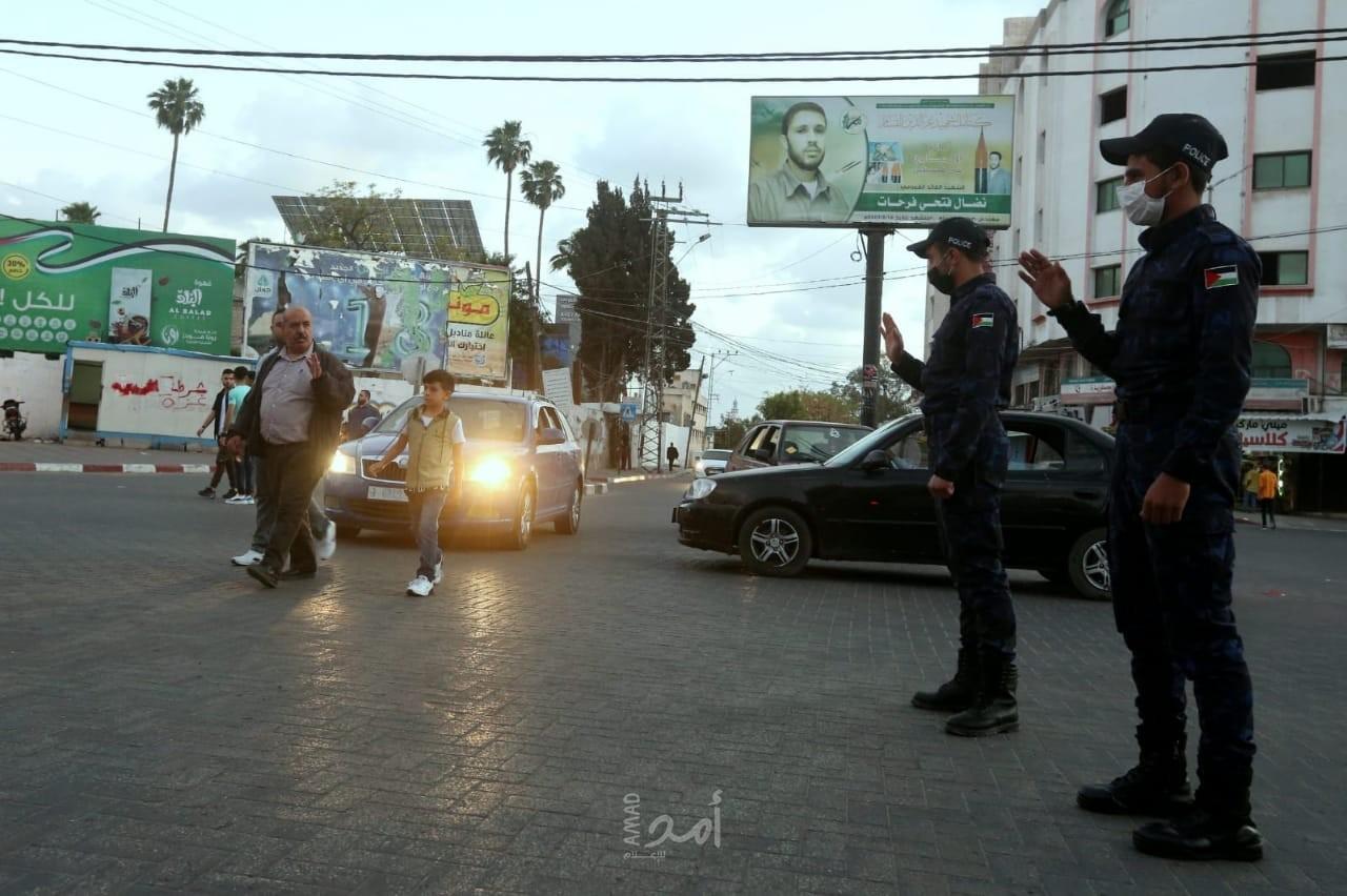 شرطة حماس تغلق 95 منشأة تجارية مُخالفة خلال 24 ساعة
