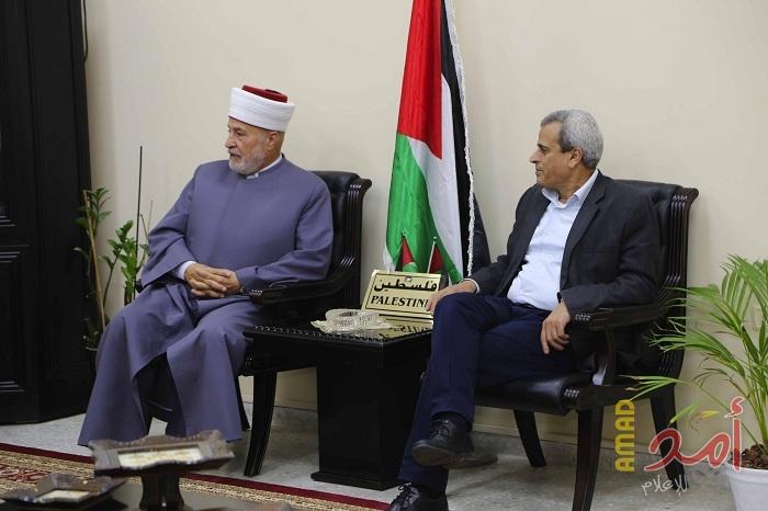 قلقيلية تعقد ندوة بمناسبة ذكرى المولد النبوي الشريف