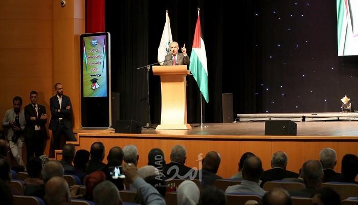 أشتية يشارك في حفل تكريم طلبة "الإنجاز" من أبناء منتسبي الأمن الوقائي