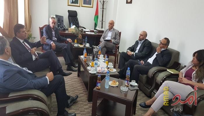 تشكيل لجنة تنسيقية للتمكين الاقتصادي والتشغيل في فلسطين