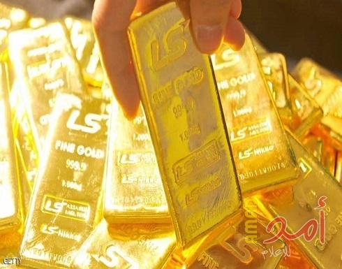 الذهب يرتفع مدعوما بتراجع الدولار
