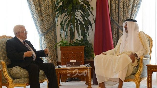 أمير قطر يؤكد لـ"عباس" موقف الدوحة الداعم للشعب الفلسطيني