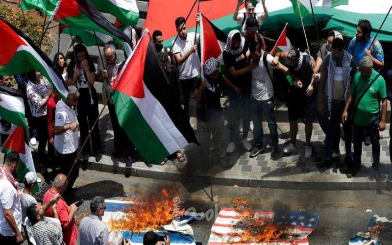 مسيرة أعلام فلسطينية في لبنان