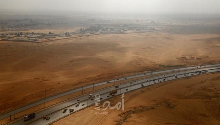 مصر تطور قطاع النقل والمواصلات وتخصص حارات للأتوبيسات الكهربائية لأول مرة - صور