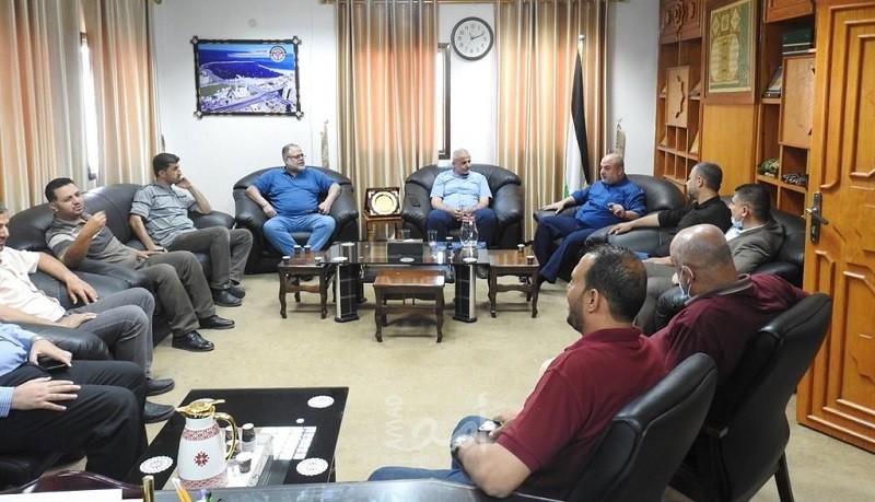 غزة: وكيل النقل والمواصلات يستقبل وفداً من هيئة المعابر