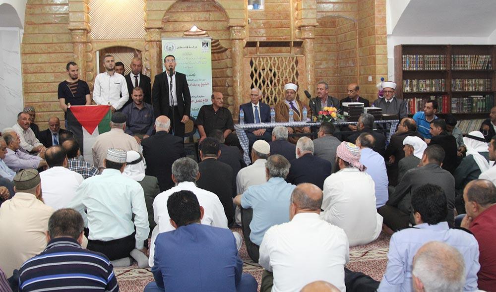 ادعيس يفتتح مسجد العمري التاريخي في ترقوميا