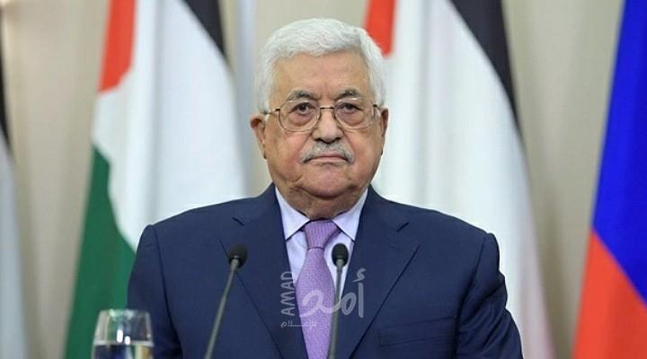 الرئيس عباس يصل الدوحة بدعوة قطرية