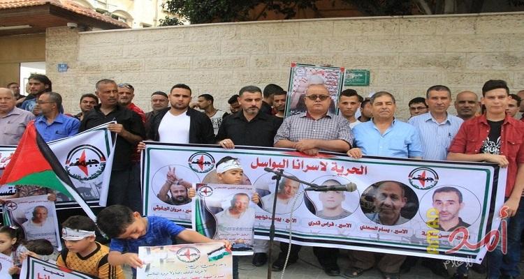 بالصور.."النضال الشعبي": الهدية الاعظم التي نقدمها لأسرانا هي وحدة شعبنا الوطنية وانهاء الانقسام