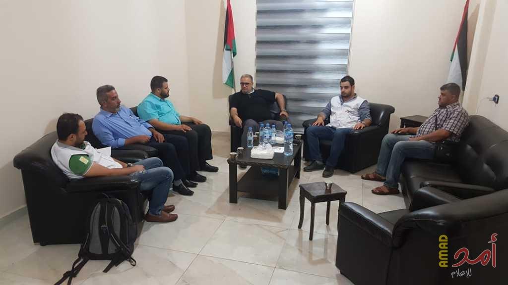 حماس تستقبل وفد أطباء بلا حدود في مخيم عين الحلوة