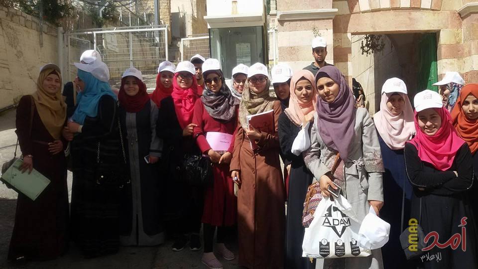 بالصور: الاوقاف تنظم عدة فعاليات رمضانية في المسجد الابراهيمي تحت عنوان الرباط والصمود