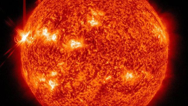 الارض تتعرض الى عاصفة مغناطيسية جديدة