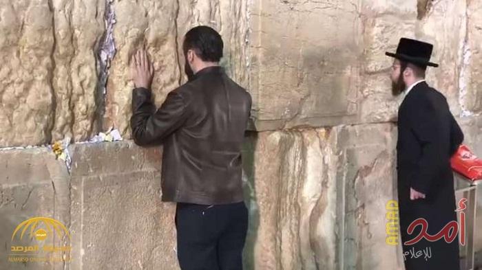 فيديو وصور- الرئيس السلفادوري الجديد الفلسطيني الأصل يثير جدلاً واسعاً بعد نشر فيديو صلاته عند البراق