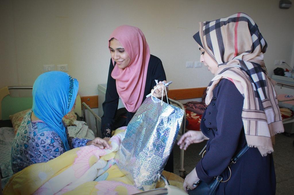 منظمات فلسطينية تدعو لتكاتف جهود المؤسسات الرسمية والأهلية تجاه "المسنين" وتحث الحكومة على بلورة مشروعهم
