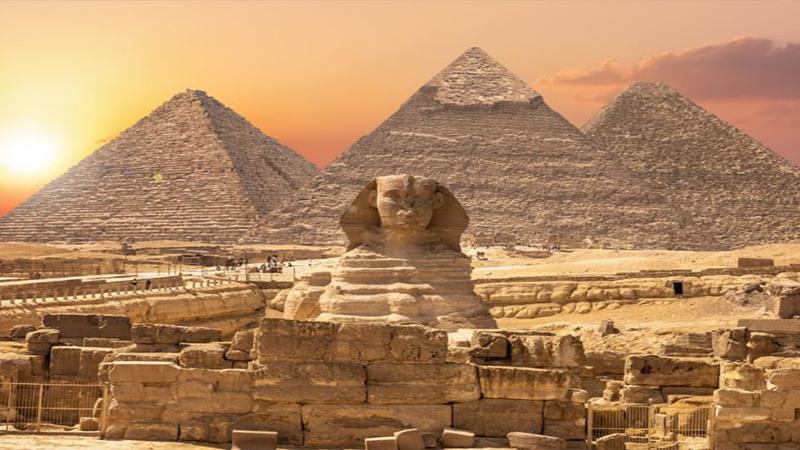 أغرب أشياء تم العثور عليها داخل الأهرامات
