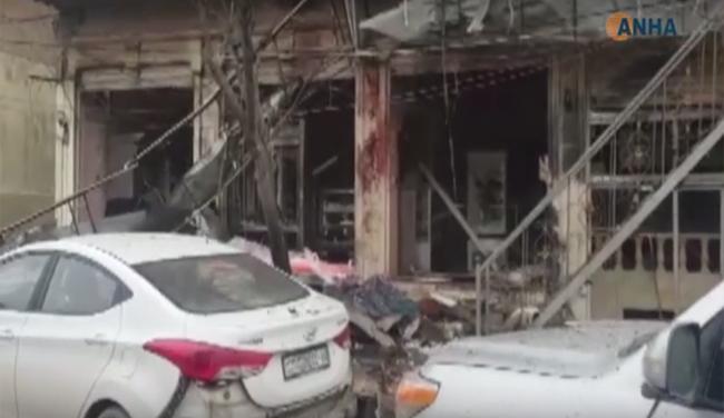 محدث ..بالفيديو: 16 قتيلا بينهم 4 جنود امريكان جراء تفجير في منبج شمالي سوريا