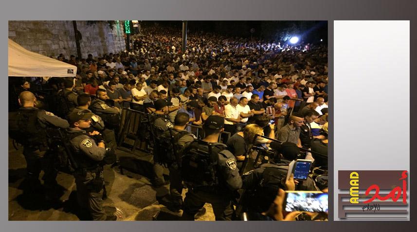 بالفيديو.. قوات الاحتلال تعتدي على المصلين وتعتقل الصحفي فايز أبو ارميلة من منطقة باب الأسباط