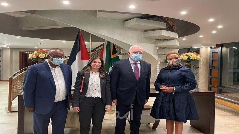 المالكي يبحث مع رئيس لجنة العلاقات الدولية الانتهاكات الإسرائيلية ضد الشعب الفلسطيني