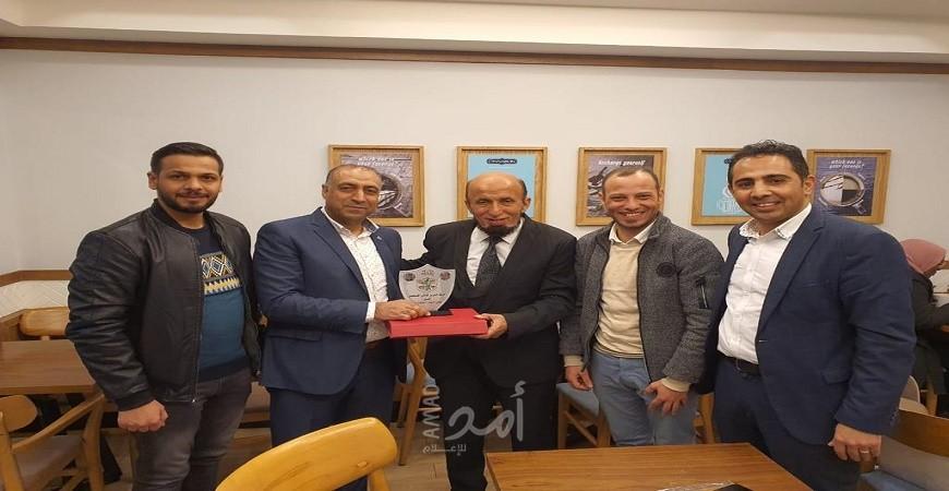 لجنة العلاقات العامة في تيار الإصلاح الديمقراطي تكرم الكاتب المصري مصطفى عمارة