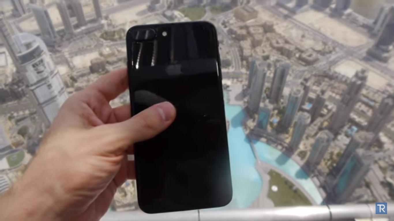 بطاريات حديثة للهواتف تشحن خلال ثوانٍ ويستمر عملُها لساعات