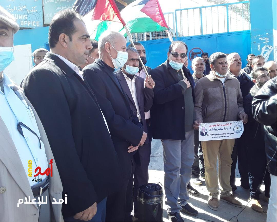 المسحال يعلن التوصل لاتفاق مع إدارة "أونروا" لحل مشكلة الموظفين المفصولين