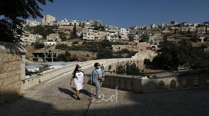 رويترز: مدونتان فلسطينيتان تروجان للسياحة الداخلية في الضفة المحتلة كتحد لإسرائيل
