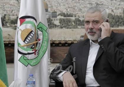 خلال اتصال هاتفي..هنية يعزي عباس بوفاة المناضل الوطني "أحمد عبد الرحمن"