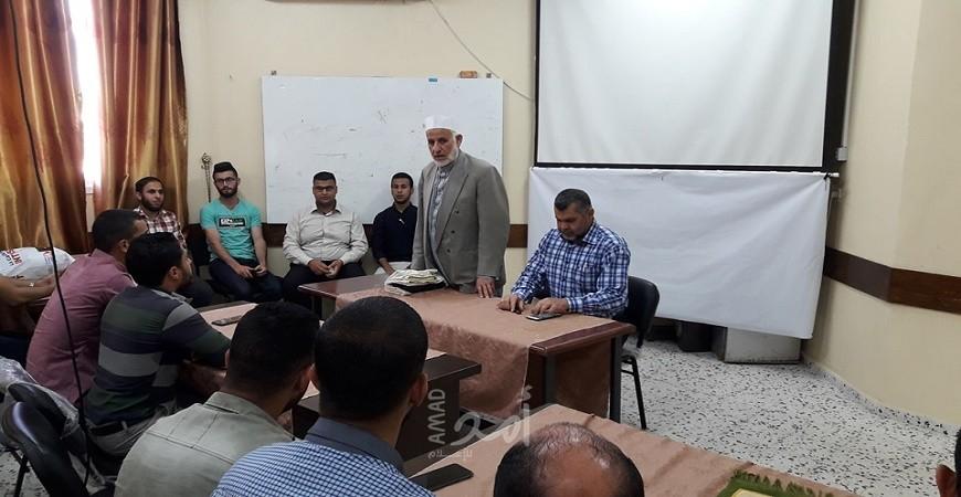 الأسطل يكرم المتطوعين من الطواقم الطبية بمخيم العودة
