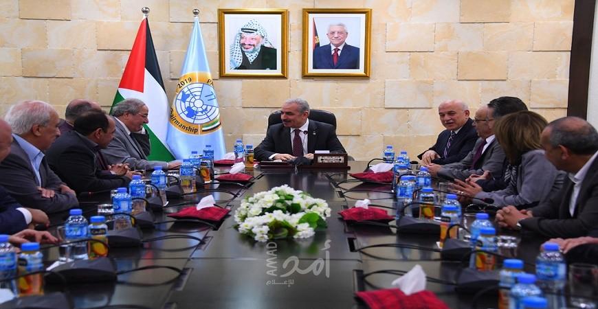 أشتية: رغم الأزمة المالية الخانقة فإن الحكومة لن تزيد الضرائب