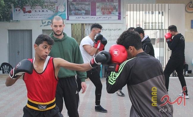 الوفد الإيطالي للملاكمة يختتم برنامجه بحصة تدريبية للاعبي المنتخب الوطني ونادي خدمات البريج