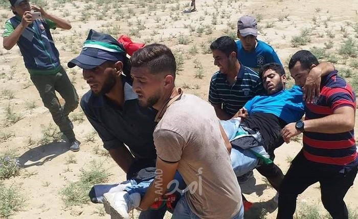 بالصور.. إصابات بينهم صحفي في مسير للشاحنات كسراً للحصار شرق غزة