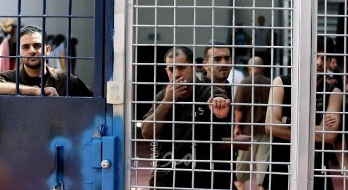 (7) أسـرى يدخـلون أعوامـًا جديـدة فـي سجـون الاحتــلال