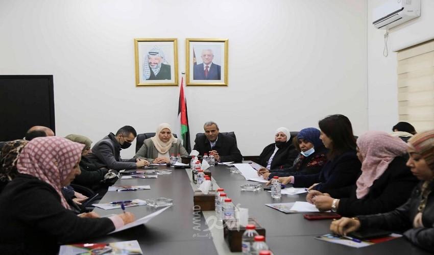 قلقيلية : المحافظ يلتقي وزيرة شؤون المرأة ويبحثا عدد من القضايا للنهوض بواقع المرأة