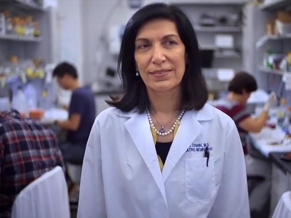 زوكربيرغ يمنح امرأة عربية جائزة "أوسكار العلوم"
