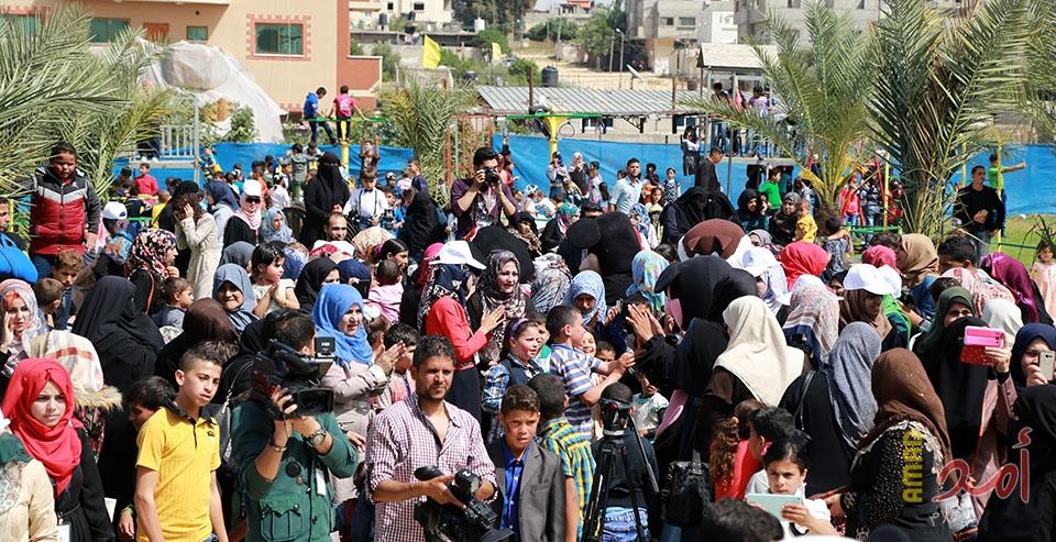 بالصور.. جمعية الحق والعدالة تنظم مهرجانا لـ 2400 يتيم بغزة