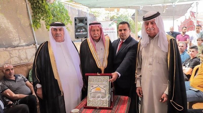 إسرائيل تمنع دخول القاضي العشائري الأردني "طراد الفايز"