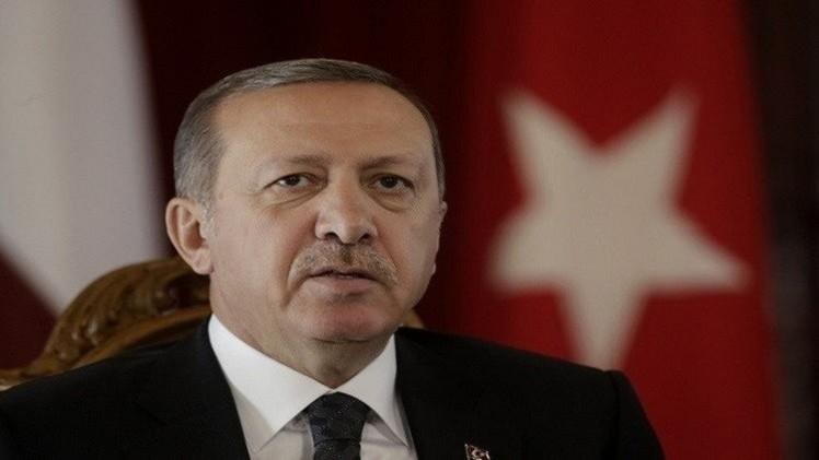 «أردوغان» يهدد أوروبا بإغراقها بالنازحين السوريين