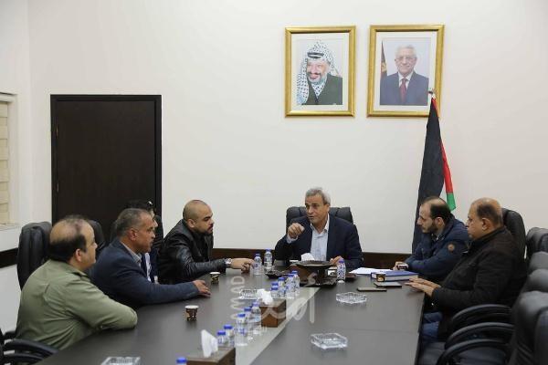 قلقيلية : المحافظ يلتقي اعضاء نقابة الاسنان الفرعية ويقرون سلسة من الخطوات لموجهة كورونا