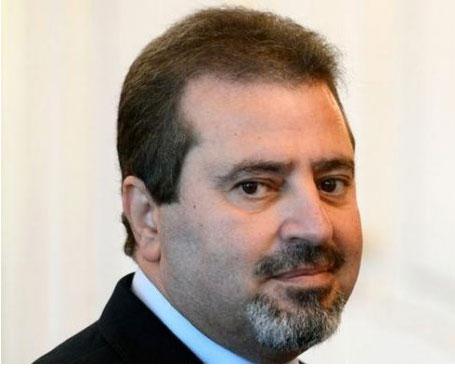 صحيفة: الجمل قد يكون قتل بعبوة ناسفة زرعت بكتاب
