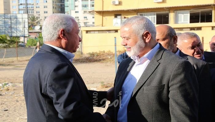 بالصور.. هنية يزور بيت عزاء القيادي رباح مهنا