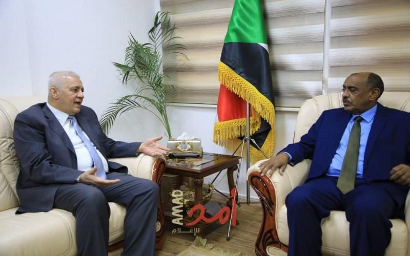 سفير فلسطين بالسودان يبحث مستجدات القضية مع وزير الخارجية السوداني