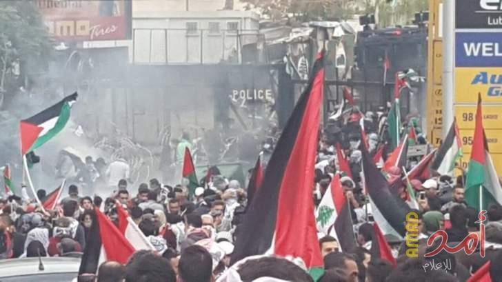 محدث .. اشتباكات في محيط السفارة الأمريكية في لبنان على خلفية قرار ترامب..وسقوط اصابات