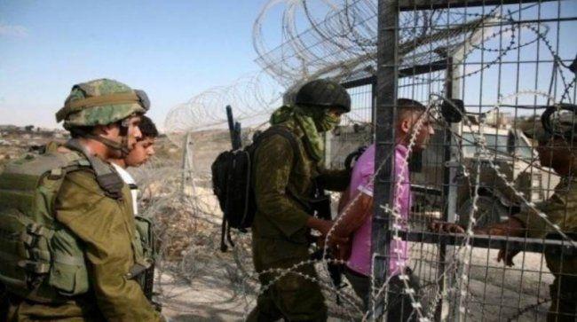 جيش الاحتلال يعتقل مواطنين أحدهما مصاب شرق غزة