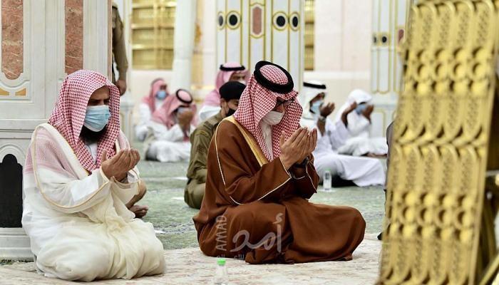 السعودية تقرر تعليق الاعتكاف في العشر الأواخر من رمضان