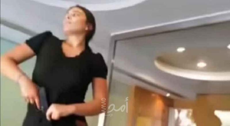 لبنان: "مودعة مسلحة" تدخل أحد المصارف في السوديكو وتهدد بإحراق نفسها