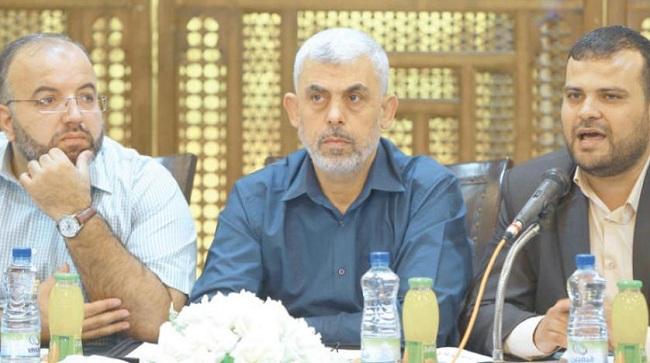 قبل وصول سفير الدوحة لغزة .. "السنوار" ينفي الاساءة لقطر