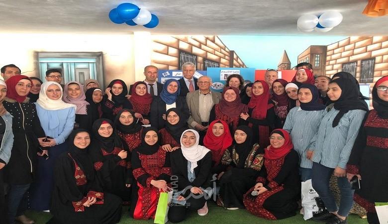 عورتاني يشارك طلبة نابلس بمحاضرة للعالم نايفة حول النانو