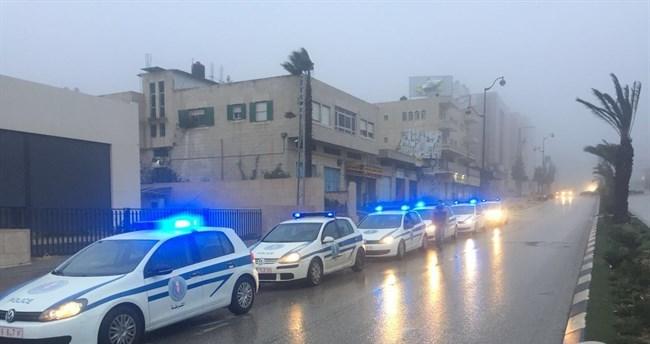 رام الله: شرطة المرور توجه نصائح للسائقين أثناء القيادة في الطقس الماطر