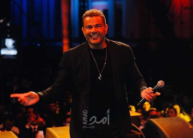 عمرو دياب يشوق جمهوره إلى أغنيته الجديدة "أحلى ونص"