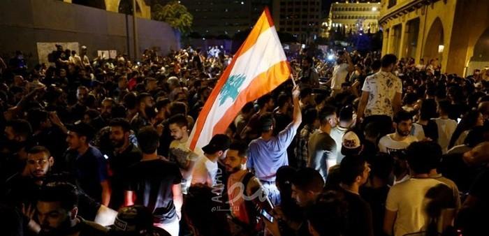 عودة المواجهات بين قوى الأمن اللبناني والمتظاهرين - فيديو وصور